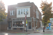 6831 W NORTH AVE, a Spanish/Mediterranean Styles large retail building, built in Wauwatosa, Wisconsin in 1923.