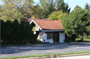 10401 N CEDARBURG RD, a restaurant, built in Mequon, Wisconsin in 1843.