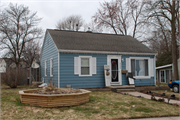 928 MANSION ST, a Side Gabled house, built in De Pere, Wisconsin in 1942.