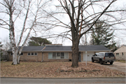 854 W ST FRANCIS RD 854 W ST FRANCIS RD, a Ranch house, built in De Pere, Wisconsin in 1953.