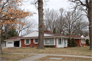 803 W ST FRANCIS RD 803 W ST FRANCIS RD, a Ranch house, built in De Pere, Wisconsin in 1955.