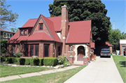 450 N PINECREST ST, a Arts and Crafts house, built in Milwaukee, Wisconsin in 1927.
