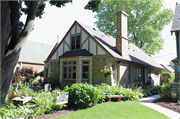 4829 W SUNNYSIDE DR, a house, built in Milwaukee, Wisconsin in 1929.
