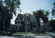 823 HAMILTON ST, a Queen Anne house, built in Manitowoc, Wisconsin in 1905.