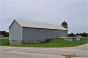 W225 S10555 BIG BEND DR, a Astylistic Utilitarian Building barn, built in Vernon, Wisconsin in 1880.
