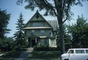 511 N 6TH ST, a Queen Anne house, built in Manitowoc, Wisconsin in 1896.
