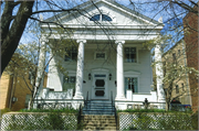 1012 E PLEASANT ST, a Neoclassical/Beaux Arts house, built in Milwaukee, Wisconsin in 1901.