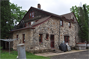 Wright, Razy and John, House, a Building.