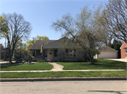 7205 Aetna Court, a Ranch house, built in Wauwatosa, Wisconsin in 1954.