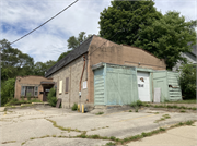 530 CENTER AVE, a Commercial Vernacular retail building, built in Janesville, Wisconsin in 1940.