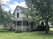 436 E 2ND ST, a Gabled Ell house, built in New Richmond, Wisconsin in 1880.