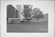 GREENDALE RD, 255, E SIDE, .2 M N OF NEWTON RD, a Astylistic Utilitarian Building barn, built in Eaton, Wisconsin in .