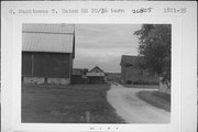 GREENDALE RD, 352, W SIDE, .4 M S OF NEWTON RD, a Astylistic Utilitarian Building barn, built in Eaton, Wisconsin in .