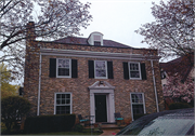 2010-2020 N LAKE DR (2104 E LAFAYETTE PL), a Colonial Revival/Georgian Revival duplex/two-flat, built in Milwaukee, Wisconsin in 1937.