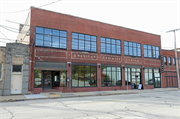1741-1801 W ST PAUL AVE, a Astylistic Utilitarian Building industrial building, built in Milwaukee, Wisconsin in 1918.