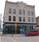 800 S 5TH ST (AKA 425 W NATIONAL AVE), a Commercial Vernacular large retail building, built in Milwaukee, Wisconsin in 1882.
