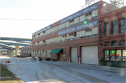 1101 W ST PAUL AVE, a Astylistic Utilitarian Building industrial bldg/manufacturing facility, built in Milwaukee, Wisconsin in 1951.