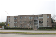 11205 W. Bluemound Road, a Contemporary apartment/condominium, built in Wauwatosa, Wisconsin in 1965.