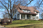 3135 Calumet Dr, a Arts and Crafts house, built in Sheboygan, Wisconsin in 1918.