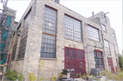 147 E BECHER ST, a Astylistic Utilitarian Building industrial bldg/manufacturing facility, built in Milwaukee, Wisconsin in 1895.