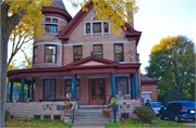 1102 SPAIGHT ST, a Queen Anne house, built in Madison, Wisconsin in 1901.