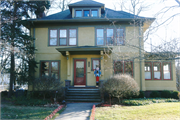 803 E FOREST AVE, a American Foursquare house, built in Neenah, Wisconsin in 1924.