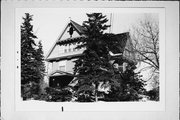 511 N 6TH ST, a Queen Anne house, built in Manitowoc, Wisconsin in 1896.