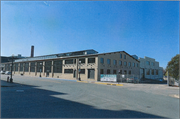 525 2ND ST NORTH, a Astylistic Utilitarian Building industrial bldg/manufacturing facility, built in La Crosse, Wisconsin in 1937.