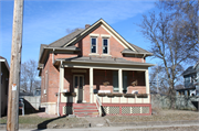 1625 MARKET ST, a One Story Cube house, built in La Crosse, Wisconsin in .