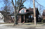 1819 MARKET ST, a Side Gabled house, built in La Crosse, Wisconsin in .