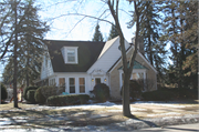 1616 STATE ST, a Colonial Revival/Georgian Revival house, built in La Crosse, Wisconsin in .
