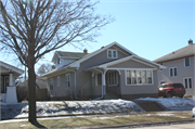 2120 MAIN ST, a Bungalow house, built in La Crosse, Wisconsin in .