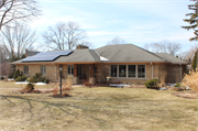 4201 N Lake Dr, a Ranch house, built in Shorewood, Wisconsin in 1954.