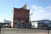 520 S 3RD ST, a Commercial Vernacular small retail building, built in La Crosse, Wisconsin in 1885.