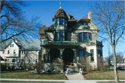 2004 W HIGHLAND AVE, a Queen Anne house, built in Milwaukee, Wisconsin in 1890.