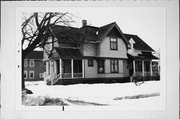 627 N 9TH ST, a Queen Anne house, built in Manitowoc, Wisconsin in 1896.