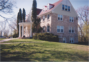 516 CONGRESS ST, a Colonial Revival/Georgian Revival house, built in Ripon, Wisconsin in 1940.