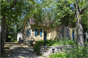 1636 W NATIONAL AVE, a Italianate house, built in Milwaukee, Wisconsin in 1868.