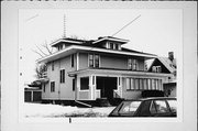 711 N 11TH ST, a American Foursquare house, built in Manitowoc, Wisconsin in 1918.