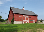 3859 Vilas Rd, a Astylistic Utilitarian Building barn, built in Cottage Grove, Wisconsin in 1901.