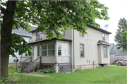 412 MATHER ST, a American Foursquare house, built in Green Bay, Wisconsin in 1907.