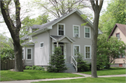 731 BOND ST, a Colonial Revival/Georgian Revival house, built in Green Bay, Wisconsin in 1923.