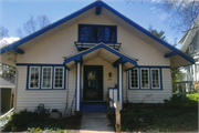 1415 VILAS AVE 1415 VILAS AVE, a Prairie School house, built in Madison, Wisconsin in 1914.