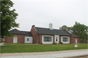 810 PHOEBE ST, a Colonial Revival/Georgian Revival elementary, middle, jr.high, or high, built in Green Bay, Wisconsin in 1929.