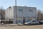 1545 W NATIONAL AVE, a Commercial Vernacular retail building, built in Milwaukee, Wisconsin in .