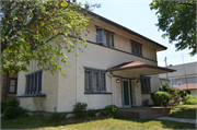904 S 30TH ST, a Prairie School house, built in Milwaukee, Wisconsin in 1919.