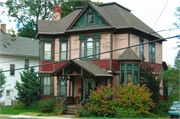 511 S PAGE ST, a Queen Anne house, built in Stoughton, Wisconsin in 1889.