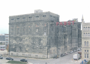 1003-1017 W JUNEAU AVE, a Italianate brewery/distillery/winery, built in Milwaukee, Wisconsin in 1882.