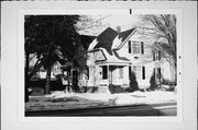 1514 MARSHALL ST, a Queen Anne house, built in Manitowoc, Wisconsin in 1907.