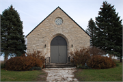  N6800 STH 146, NE CNR OF STH 146 AND CEMETERY RD, a Late Gothic Revival cemetery building/monument, built in Courtland, Wisconsin in 1938.